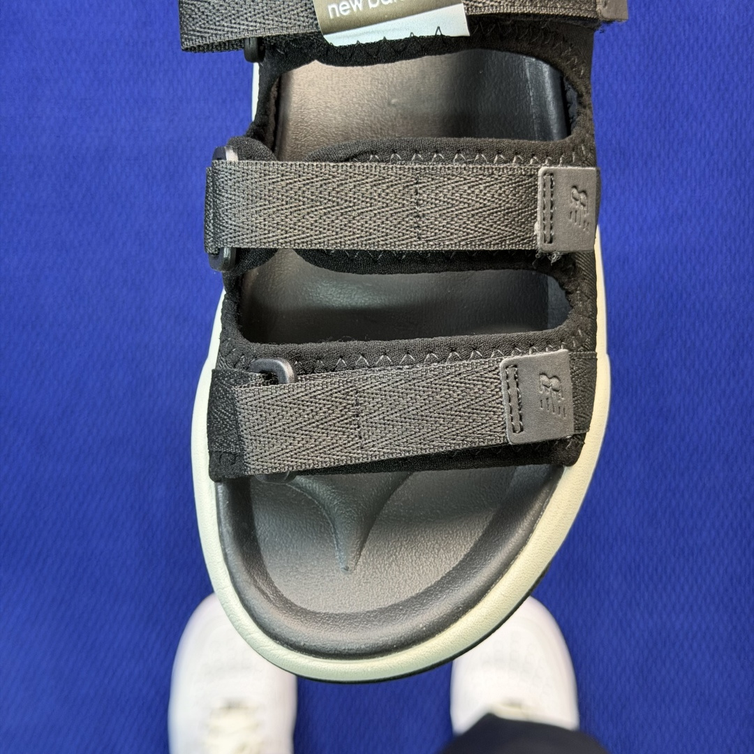NB凉鞋 黑武士 尺码36-44New Balance Caravan ulti 防滑 舒适 运动凉鞋