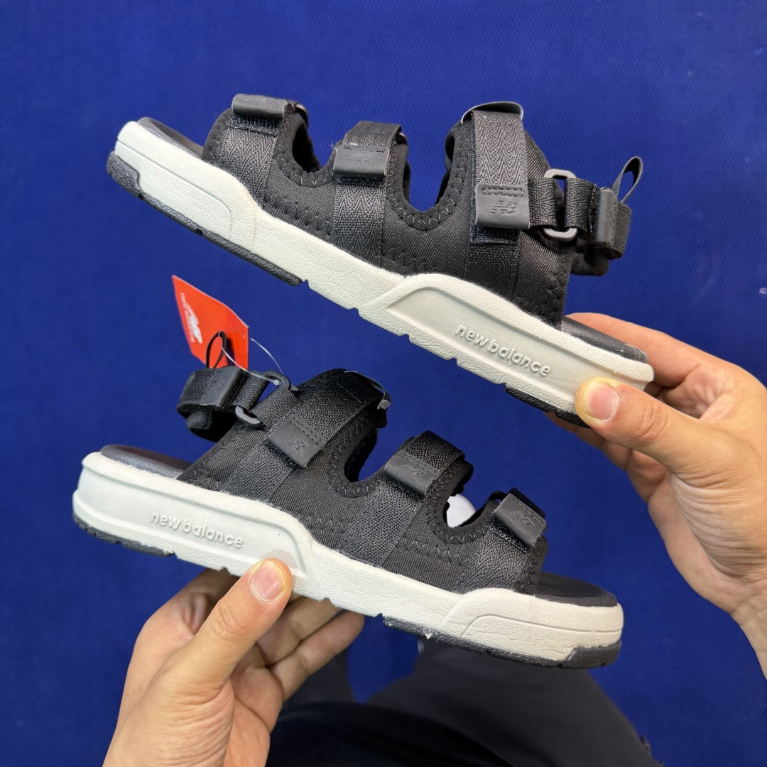 NB凉鞋 黑武士 尺码36-44New Balance Caravan ulti 防滑 舒适 运动凉鞋