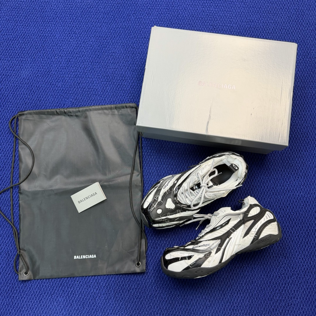 纯原生产线出品 Balenciaga 巴黎世家 订书钉 23代 Soleless 圆头系带 低帮鞋面主体