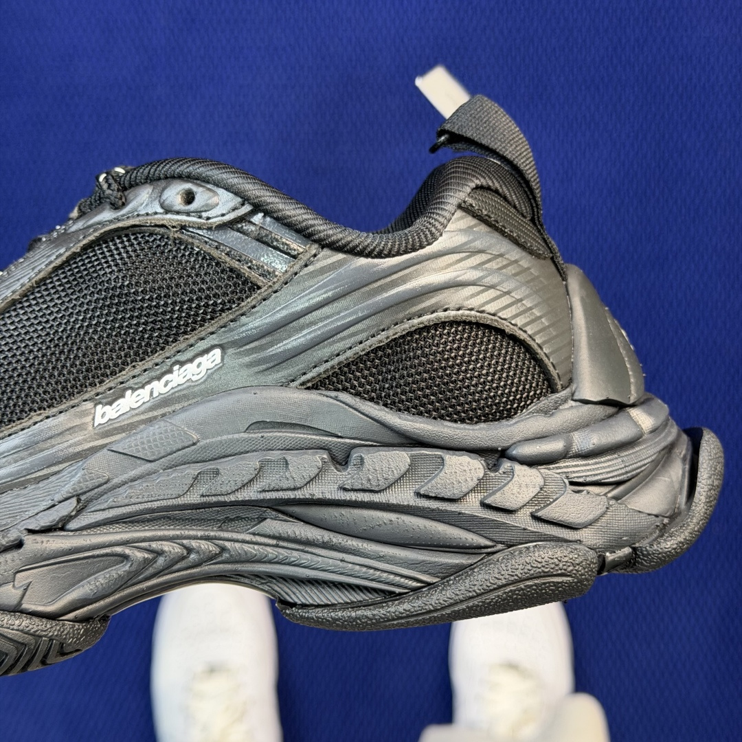 Balenciaga巴黎世家 Triple S .2 黑色货号：WTRS21011尺码：35 36 37