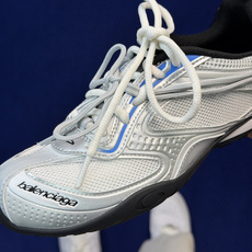 Balenciaga巴黎世家 25代Radar 圆头系带 做旧效果 低帮 生活休闲鞋 男款货号:WSTE Balenciaga巴黎世家 25代Radar 圆头系带 做旧效果 低帮 生活休闲鞋 男款货号:WSTE