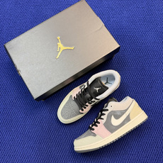 主推价格优势私DF版 顶级性价比低帮!第180色:粉黑Air Jordan AJ1 Low 低帮系列鞋型 主推价格优势私DF版 顶级性价比低帮!第180色:粉黑Air Jordan AJ1 Low 低帮系列鞋型