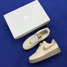 3A空军!第637色:棕色Nike Air Force 1 Low百分百原鞋开发!PT市场真正匠心空军! 3A空军!第637色:棕色Nike Air Force 1 Low百分百原鞋开发!PT市场真正匠心空军!