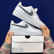 3A空军!第638色:灰黑反光标Nike Air Force 1 Low百分百原鞋开发!PT市场真正匠心 3A空军!第638色:灰黑反光标Nike Air Force 1 Low百分百原鞋开发!PT市场真正匠心