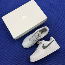 3A空军!第638色:灰黑反光标Nike Air Force 1 Low百分百原鞋开发!PT市场真正匠心 3A空军!第638色:灰黑反光标Nike Air Force 1 Low百分百原鞋开发!PT市场真正匠心