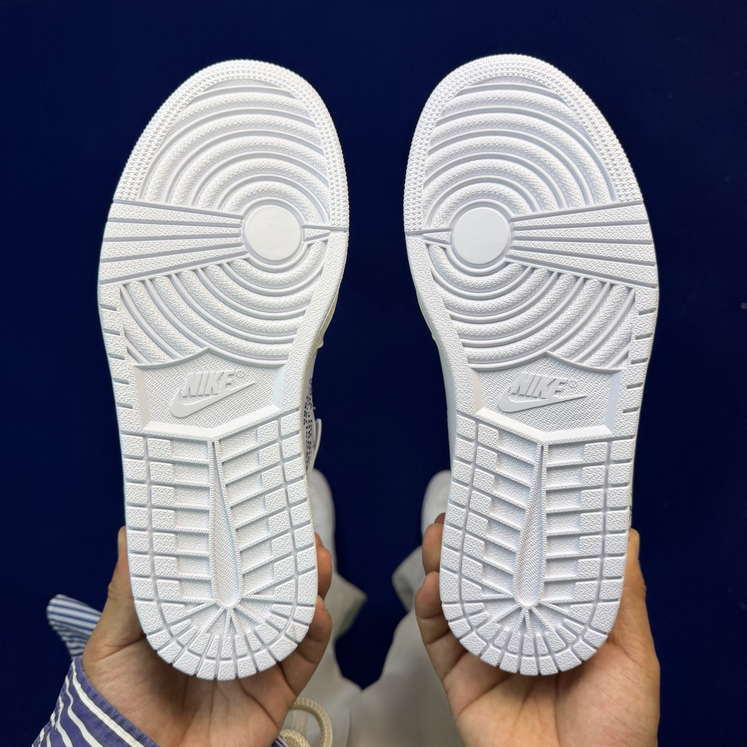 性价比头层aj1高帮！长期补货Nike Air Jordan 1 high第51色: OW联名白色 OF