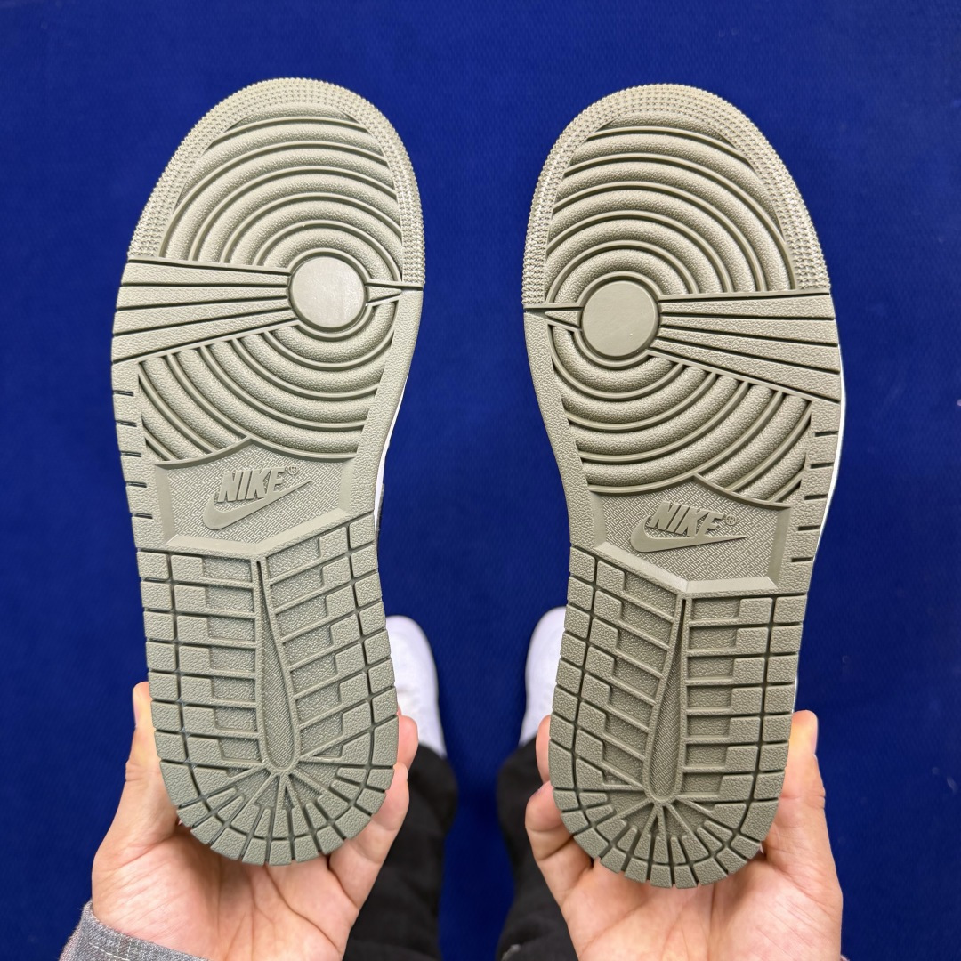 AJ1Low低帮OG系列：小倒钩磨砂皮橄榄绿Jordan Air Jordan 1 RETRO LOW 