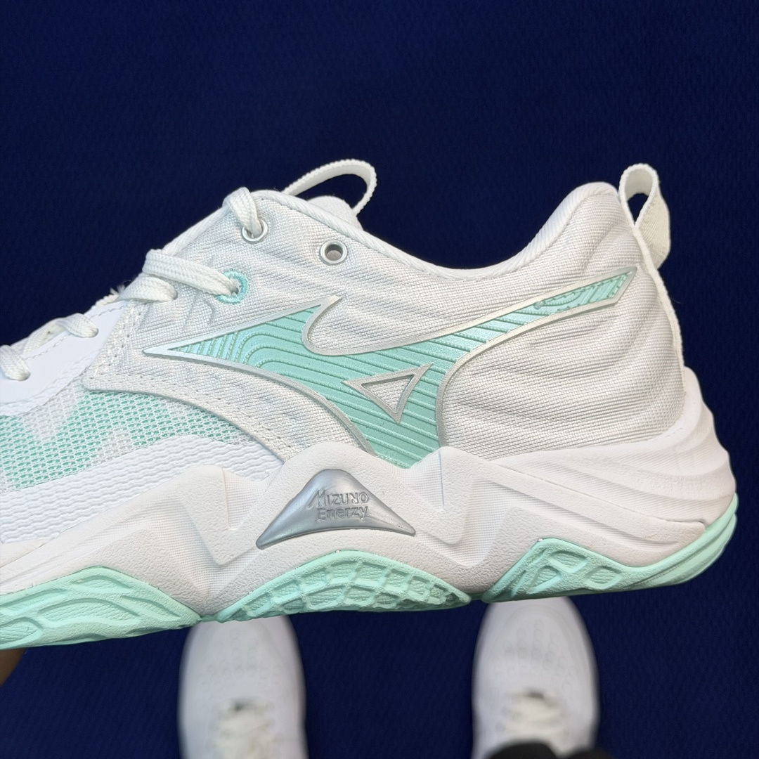 外贸爆款 美津侬训练鞋 共10色！Mizuno WAVE MOMENTUM ELITE 低帮 训练鞋货号