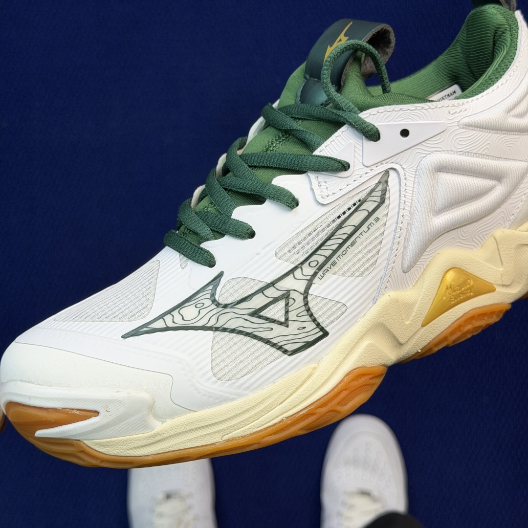 外贸爆款 美津侬Momentum训练鞋 共9色！Mizuno Wave Momentum 3 货号：V1