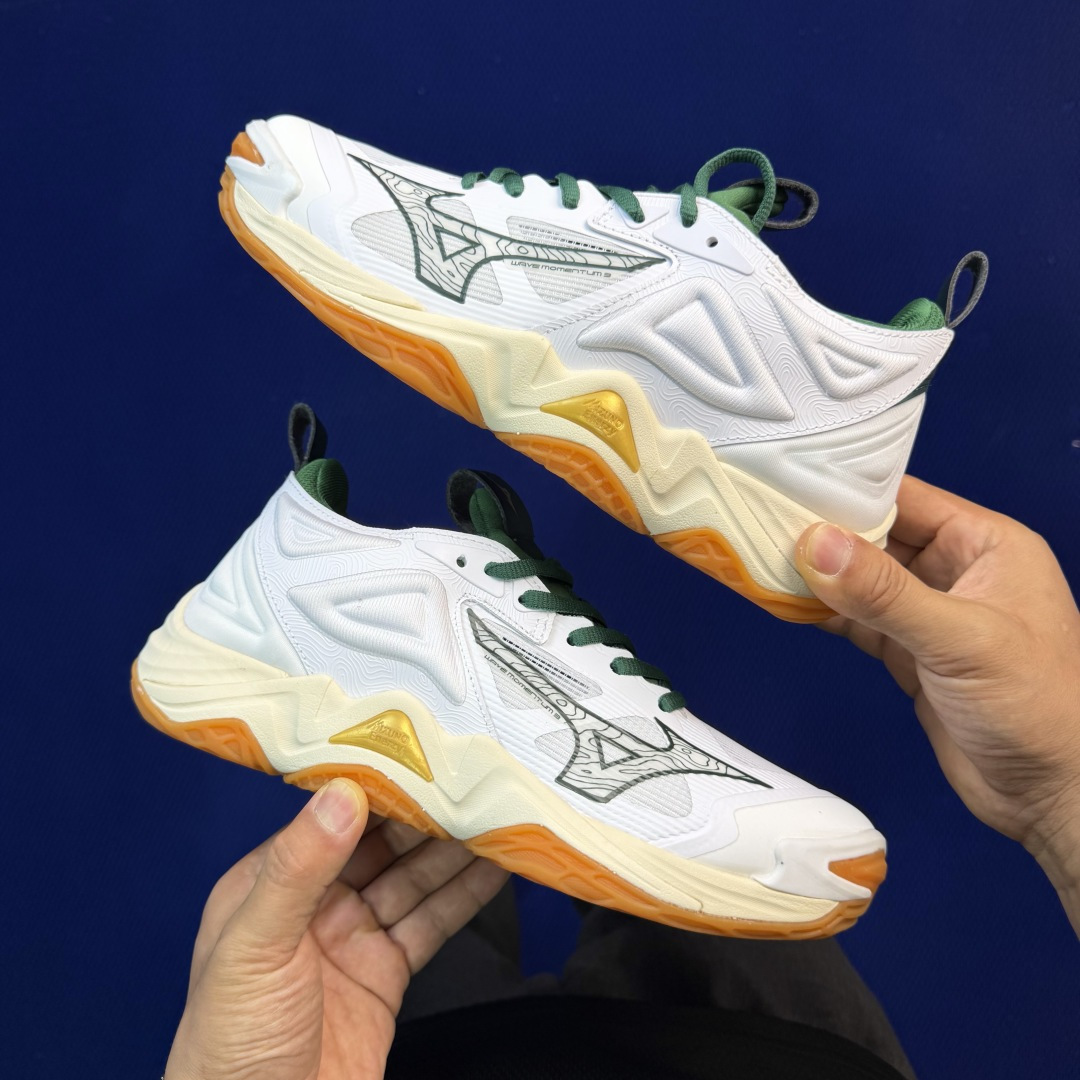 外贸爆款 美津侬Momentum训练鞋 共9色！Mizuno Wave Momentum 3 货号：V1
