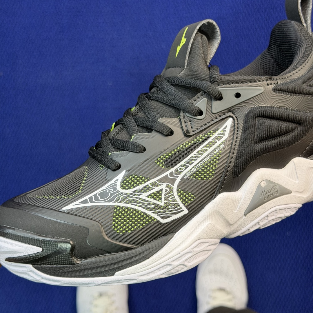 外贸爆款 美津侬Momentum训练鞋 共9色！Mizuno Wave Momentum 3 货号：V1