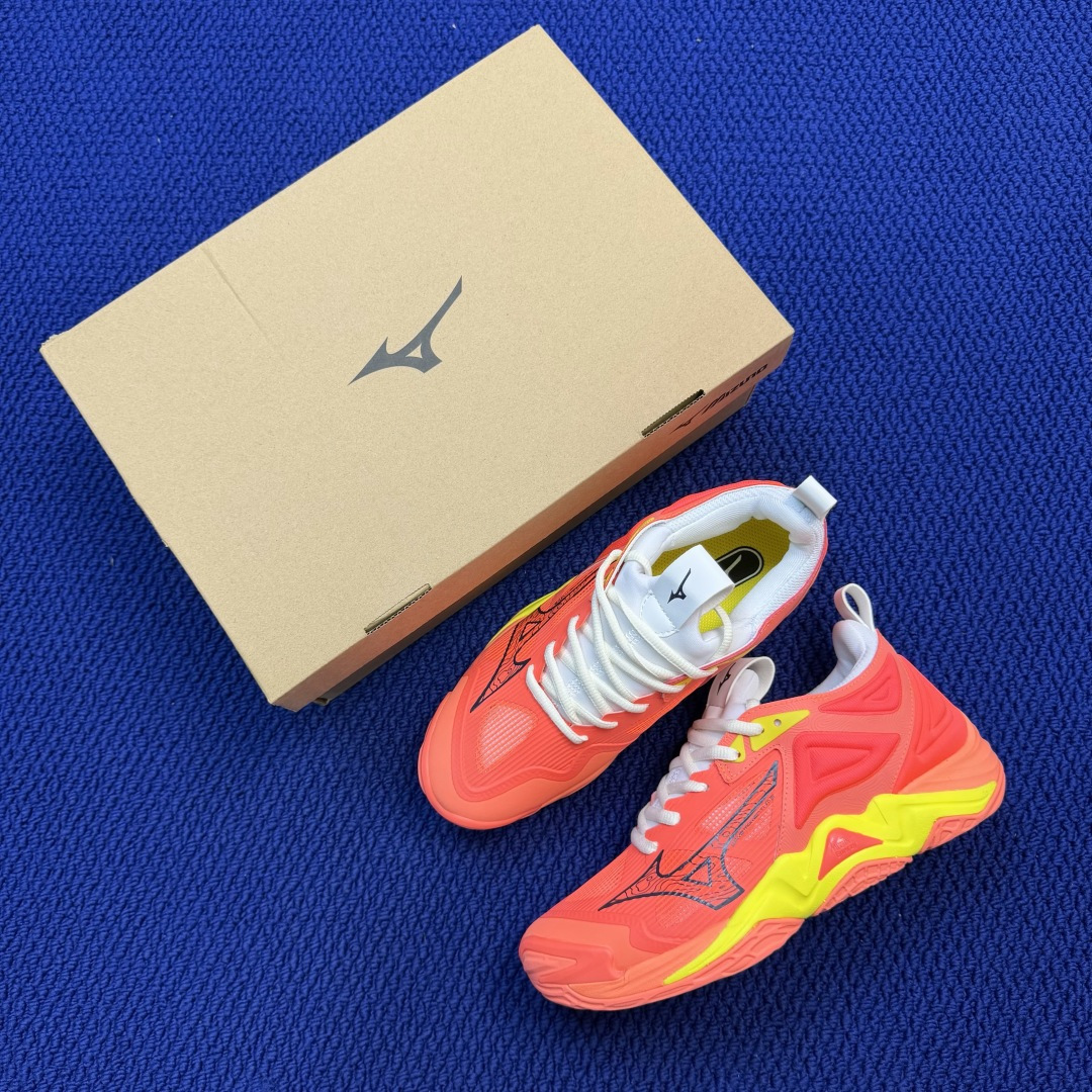 外贸爆款 美津侬Momentum训练鞋 共9色！Mizuno Wave Momentum 3 货号：V1