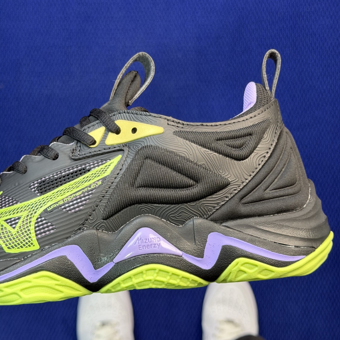 外贸爆款 美津侬Momentum训练鞋 共9色！Mizuno Wave Momentum 3 货号：V1