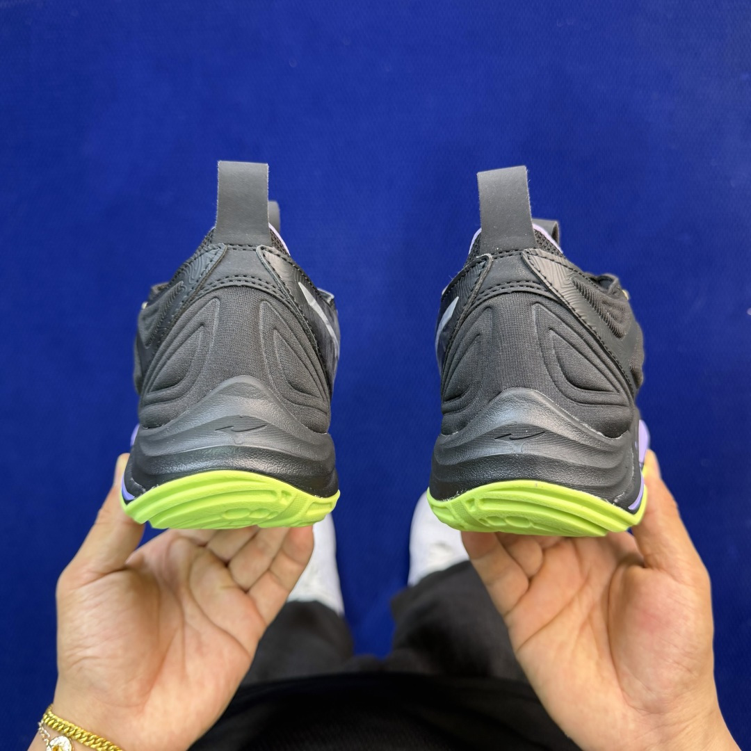 外贸爆款 美津侬Momentum训练鞋 共9色！Mizuno Wave Momentum 3 货号：V1
