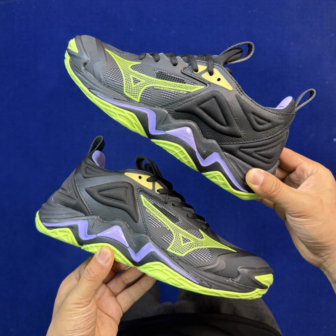 外贸爆款 美津侬Momentum训练鞋 共9色！Mizuno Wave Momentum 3 货号：V1
