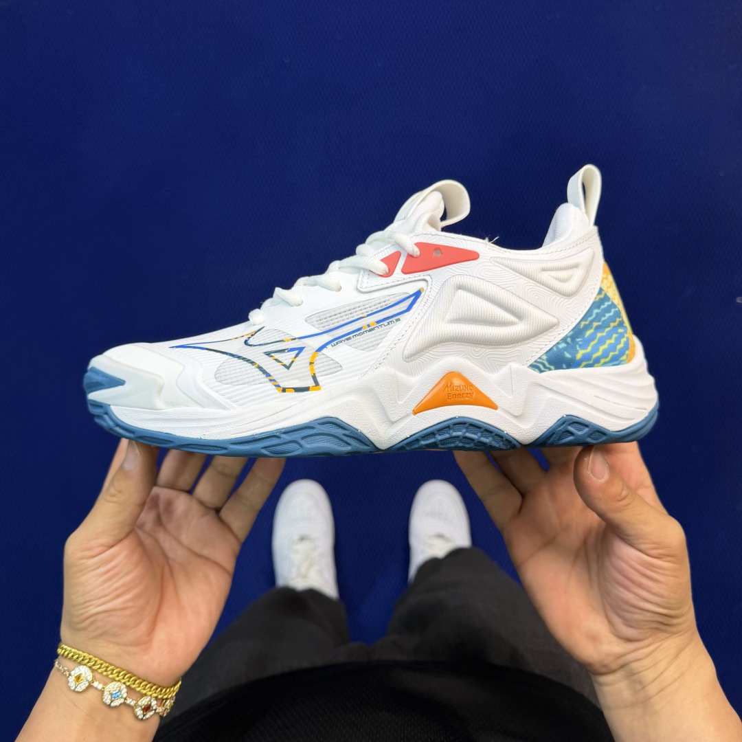 外贸爆款 美津侬Momentum训练鞋 共9色！Mizuno Wave Momentum 3 货号：V1