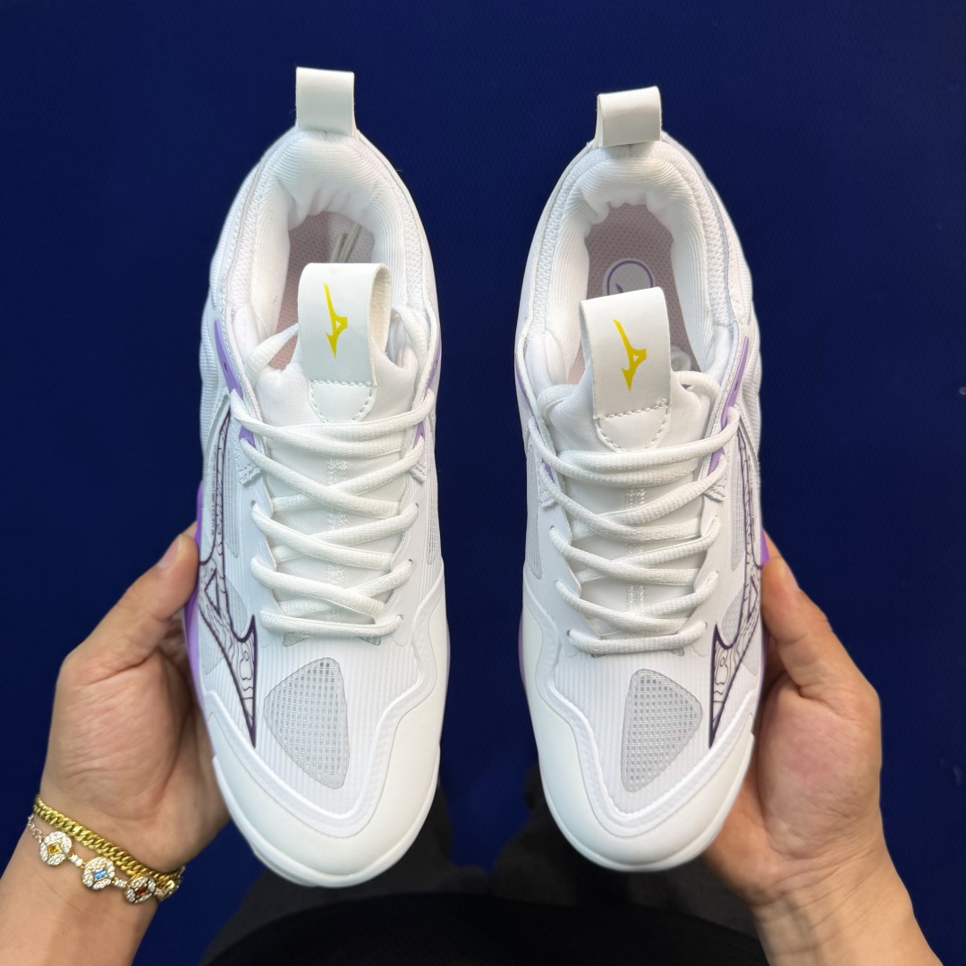 外贸爆款 美津侬Momentum训练鞋 共9色！Mizuno Wave Momentum 3 货号：V1