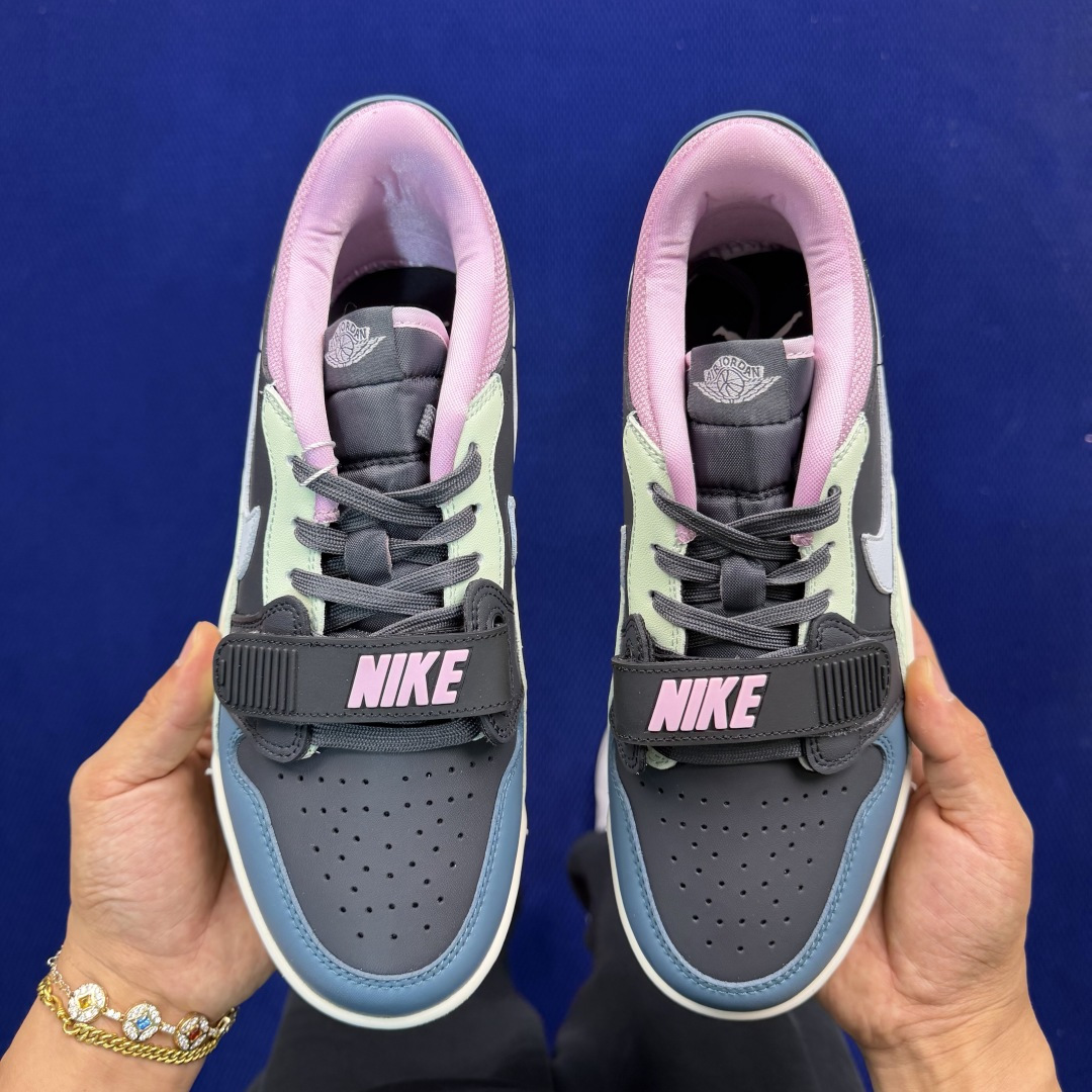 aj312系列 第105色！低帮 黑白蓝粉货号:CD7069-007 尺码:36-46带半码