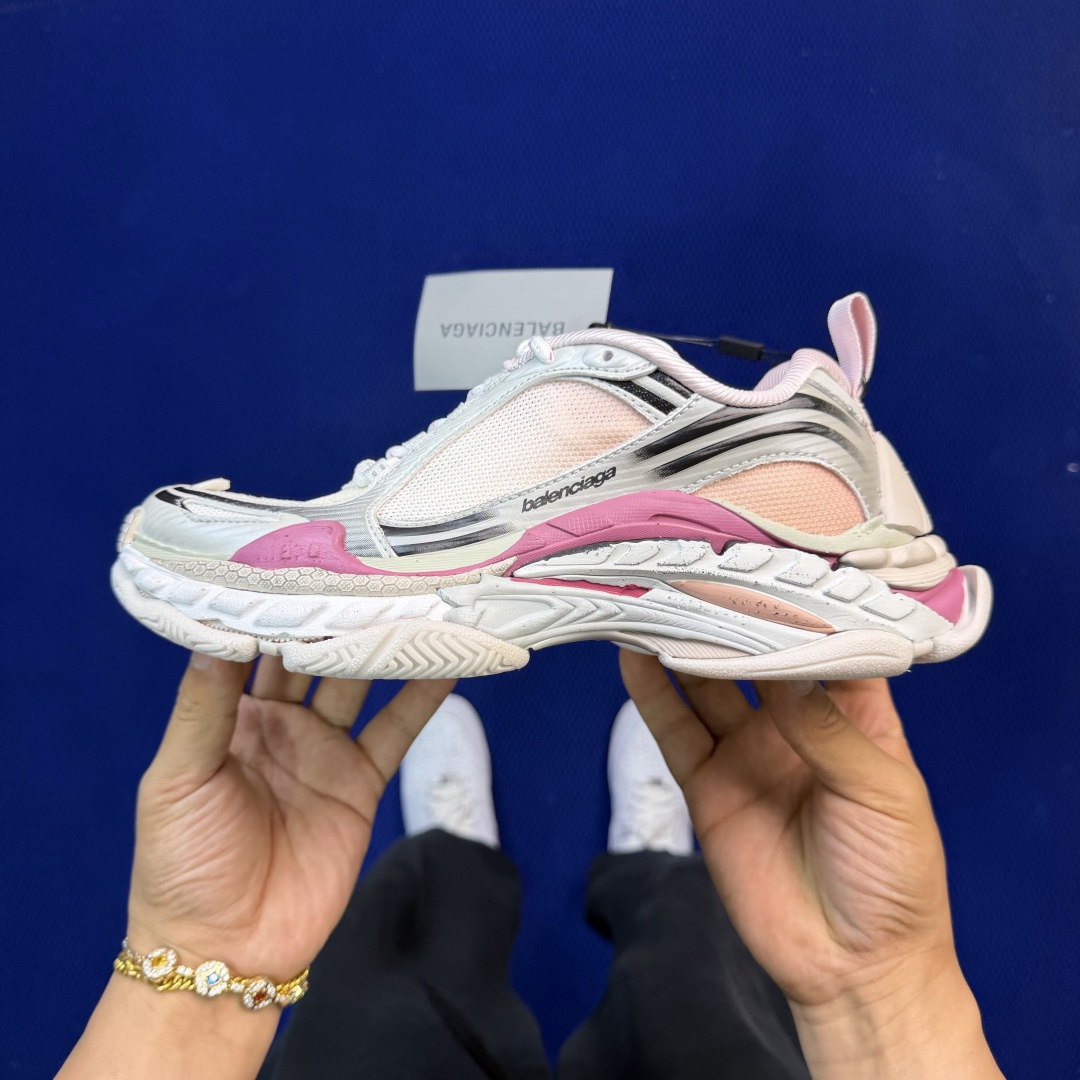 Balenciaga巴黎世家 Triple S .2 粉色货号：WTR2G6800尺码：35 36 37