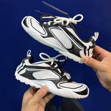 Balenciaga巴黎世家 25代Radar 圆头系带 做旧效果 低帮 生活休闲鞋 男款货号:WSTE Balenciaga巴黎世家 25代Radar 圆头系带 做旧效果 低帮 生活休闲鞋 男款货号:WSTE