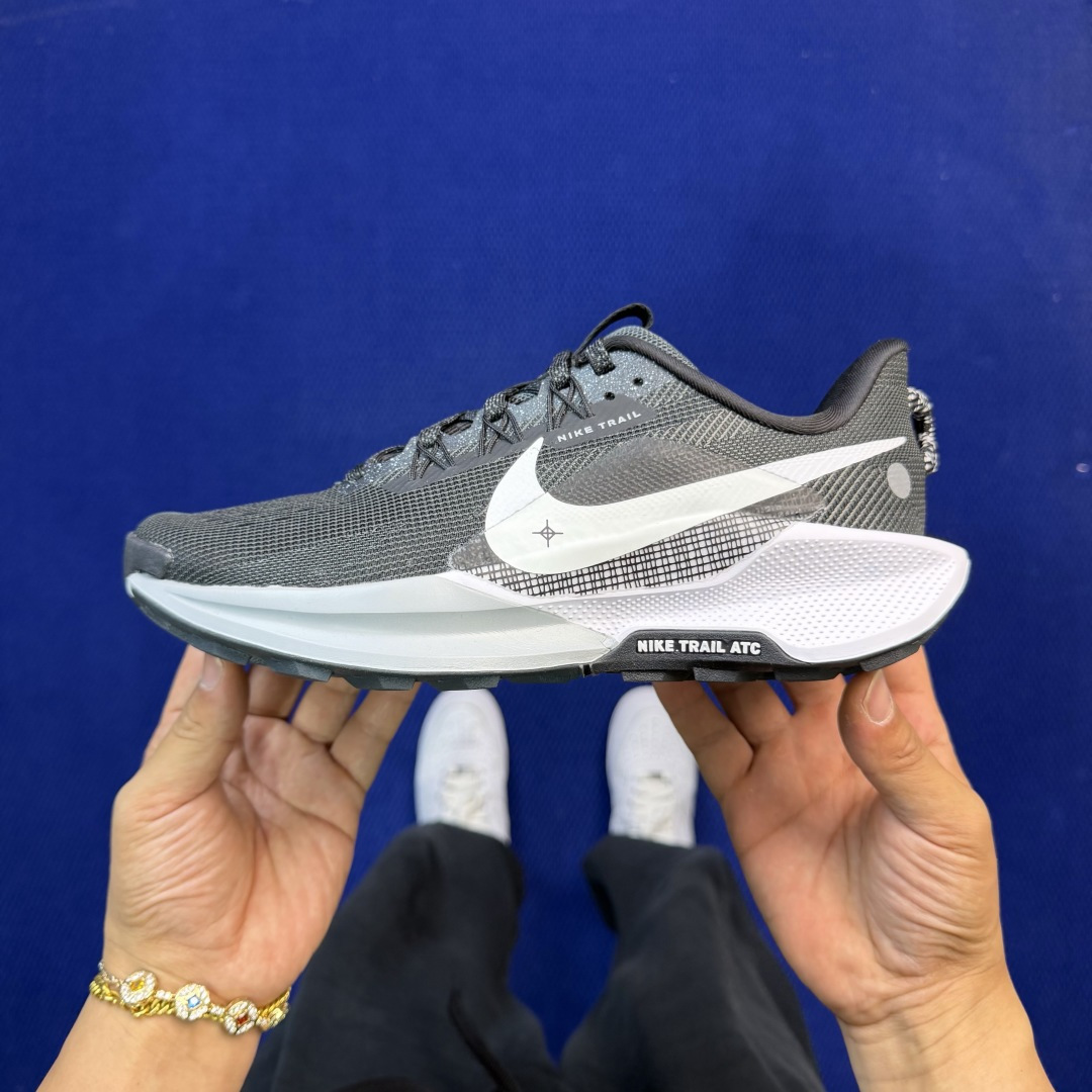 大厂纯原1:1！Nike Pegasus Trail 5 越野跑步鞋公司级 第1色:黑白货号：DV386