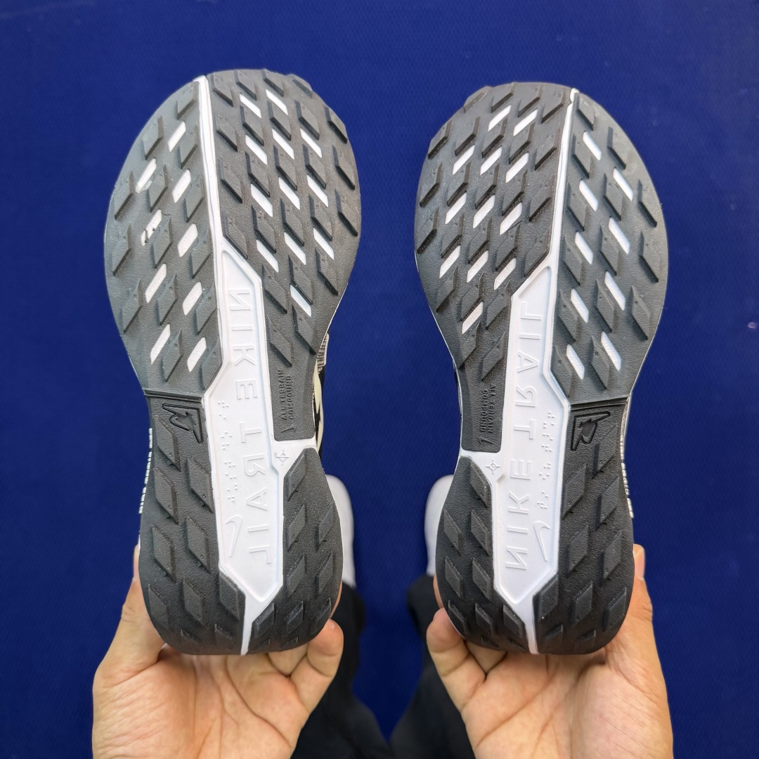 大厂纯原1:1！Nike Pegasus Trail 5 越野跑步鞋公司级 第1色:黑白货号：DV386