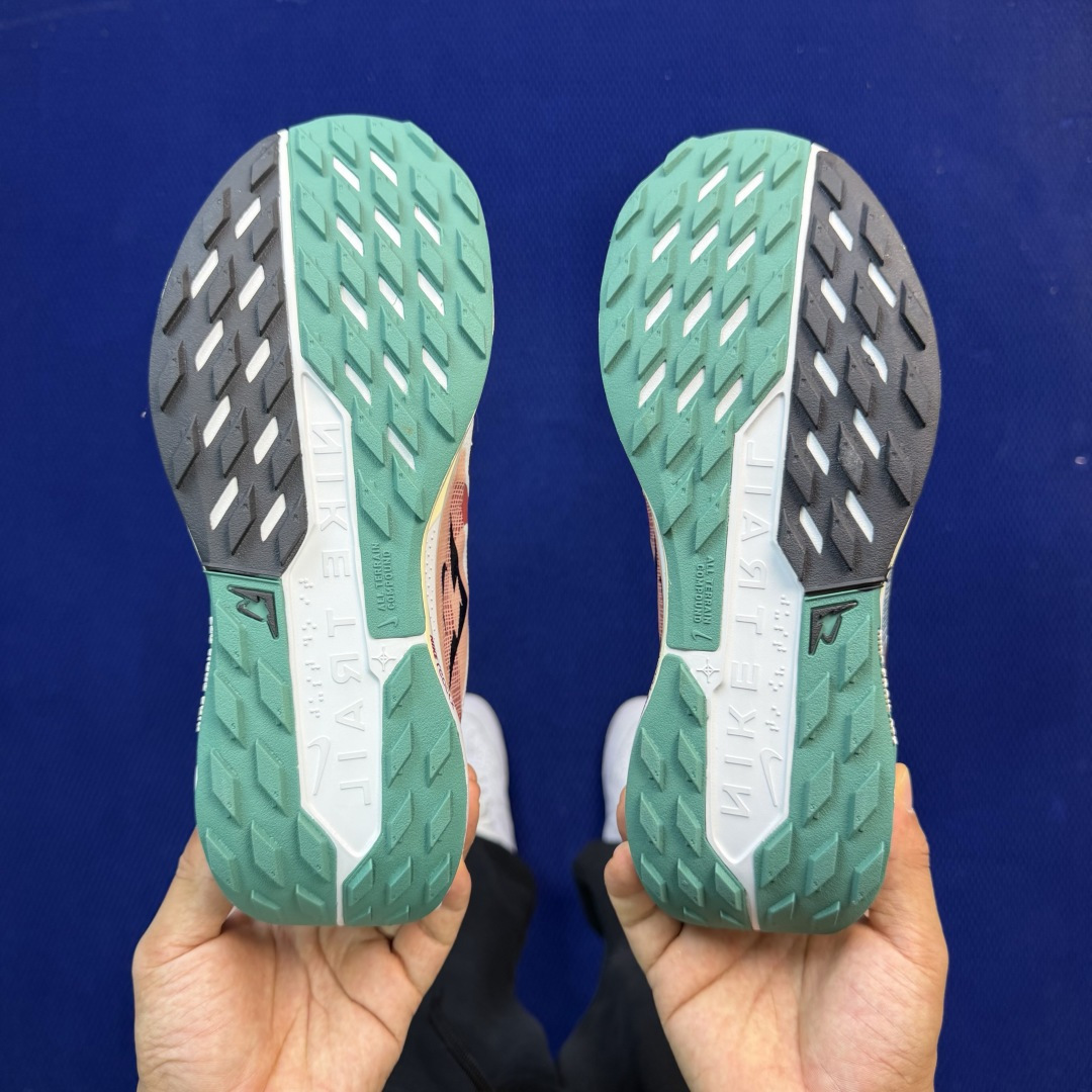 大厂纯原1:1！Nike Pegasus Trail 5 越野跑步鞋公司级 第2色:白绿货号：DV368