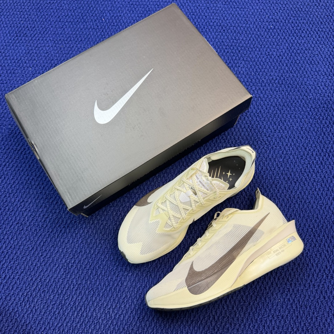 大厂纯原1:1！Nike ZoomX Vaporfly Next% 4 碳板马拉松跑步鞋公司级 第1色: