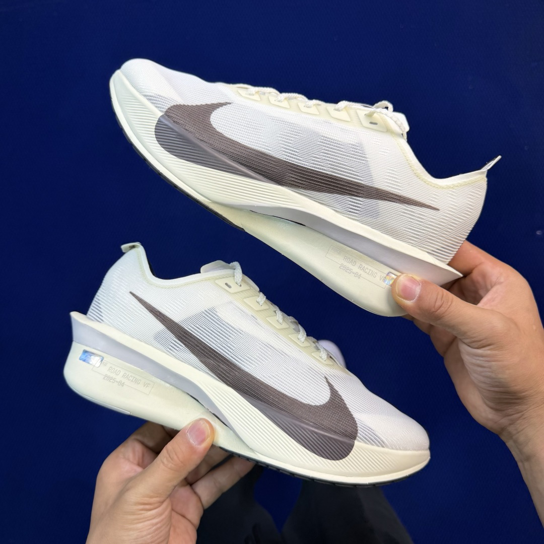 大厂纯原1:1！Nike ZoomX Vaporfly Next% 4 碳板马拉松跑步鞋公司级 第1色:
