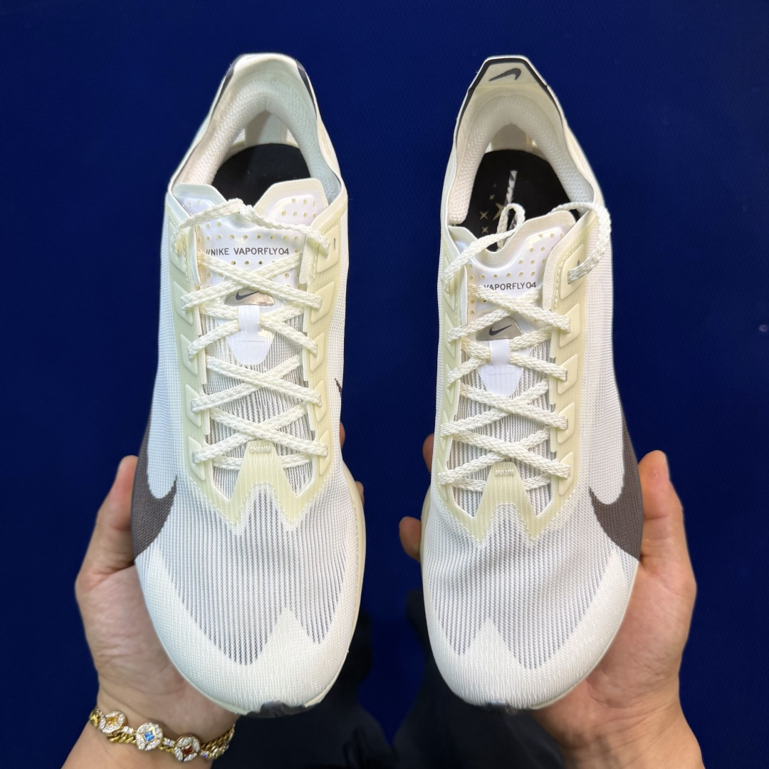 大厂纯原1:1！Nike ZoomX Vaporfly Next% 4 碳板马拉松跑步鞋公司级 第1色:
