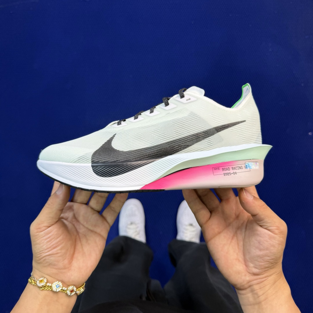 大厂纯原1:1！Nike ZoomX Vaporfly Next% 4 碳板马拉松跑步鞋公司级 第4色: