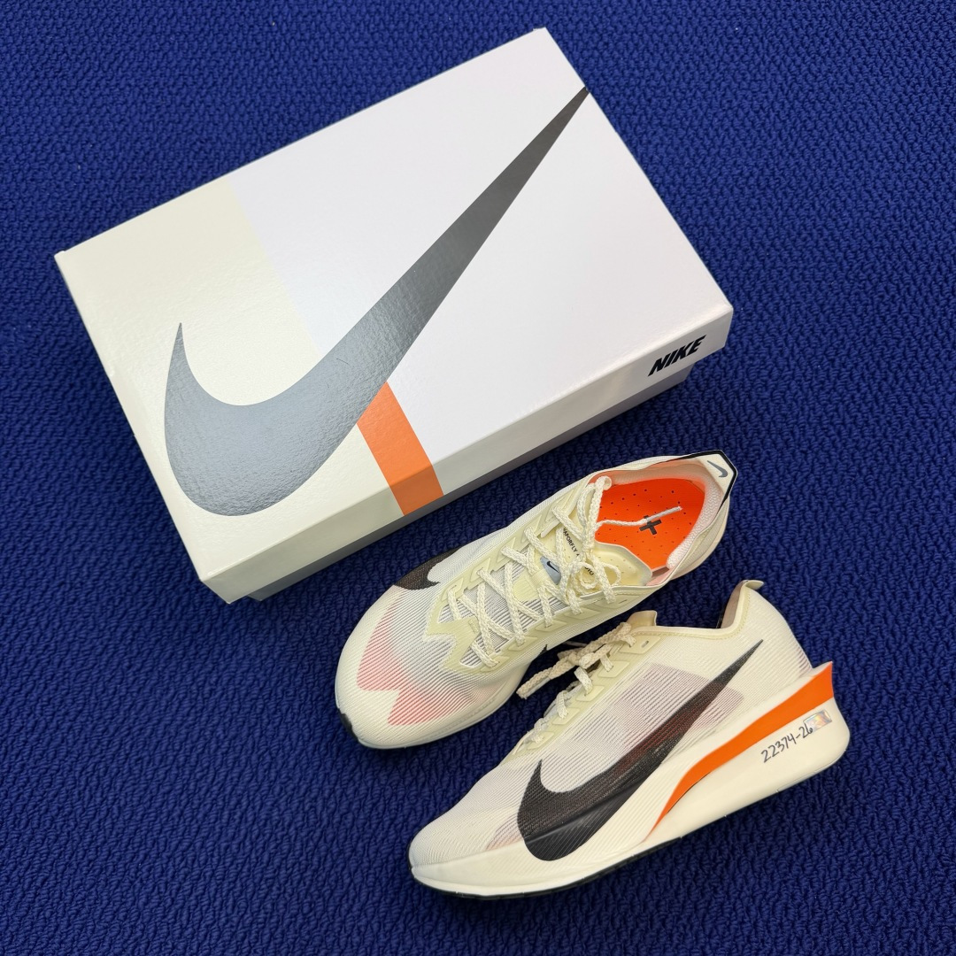 大厂纯原1:1！Nike ZoomX Vaporfly Next% 4 碳板马拉松跑步鞋公司级 第5色:
