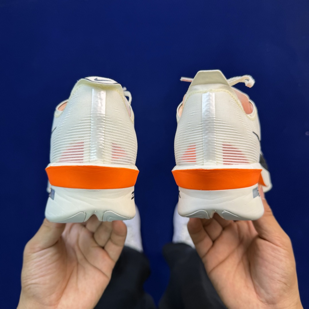 大厂纯原1:1！Nike ZoomX Vaporfly Next% 4 碳板马拉松跑步鞋公司级 第5色: