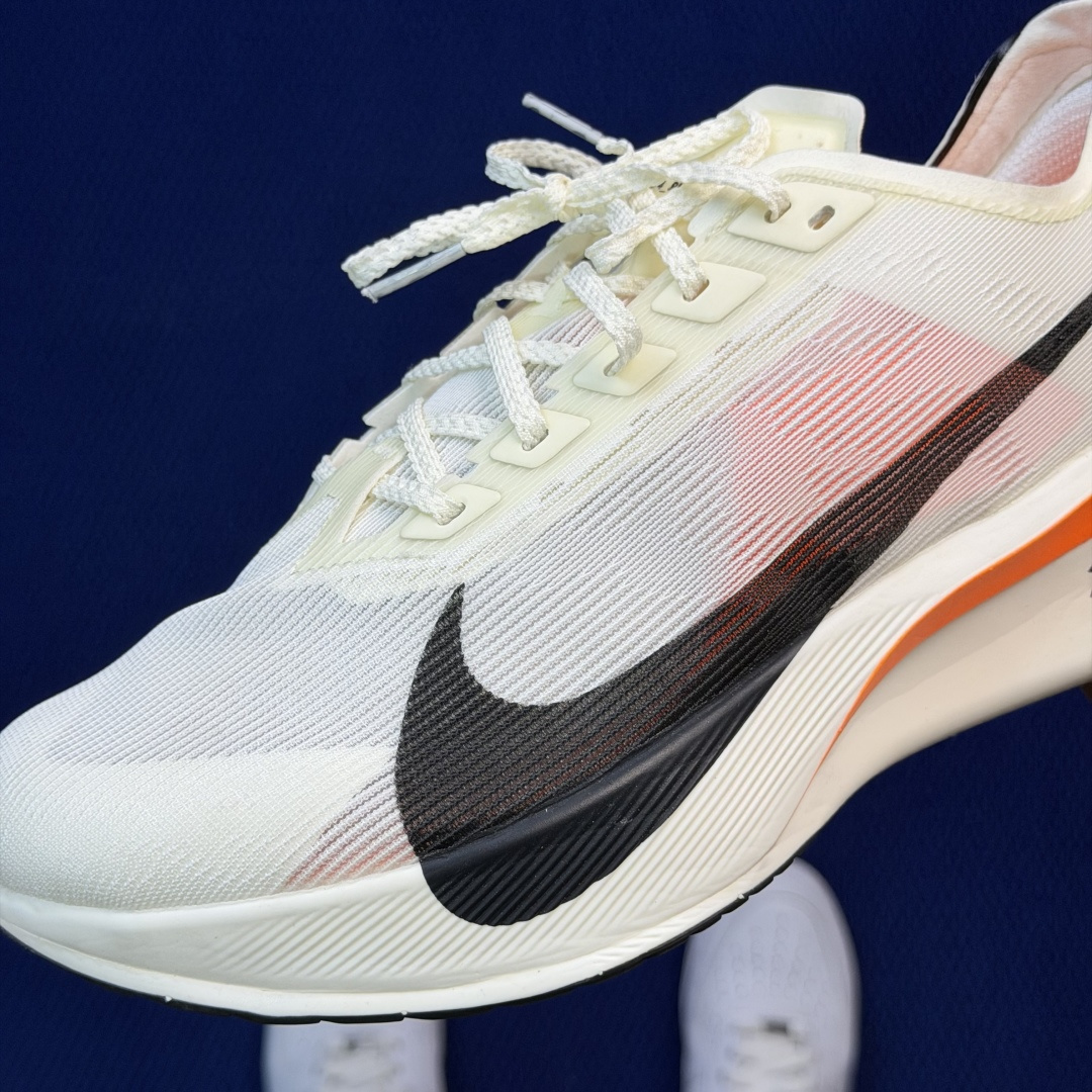 大厂纯原1:1！Nike ZoomX Vaporfly Next% 4 碳板马拉松跑步鞋公司级 第5色: