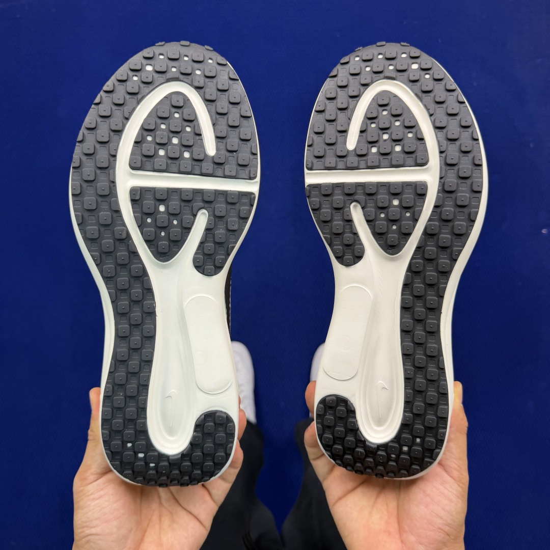 大厂纯原1:1！Nike REVOLUTION 8 跑步鞋公司级 第1色:灰绿货号：HJ9198-300