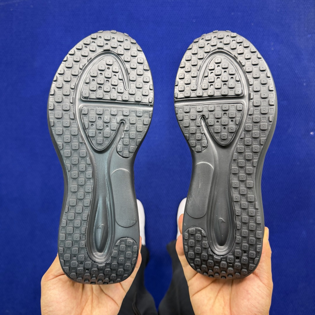 大厂纯原1:1！Nike REVOLUTION 8 跑步鞋公司级 第3色:黑武士货号：HJ9198-00