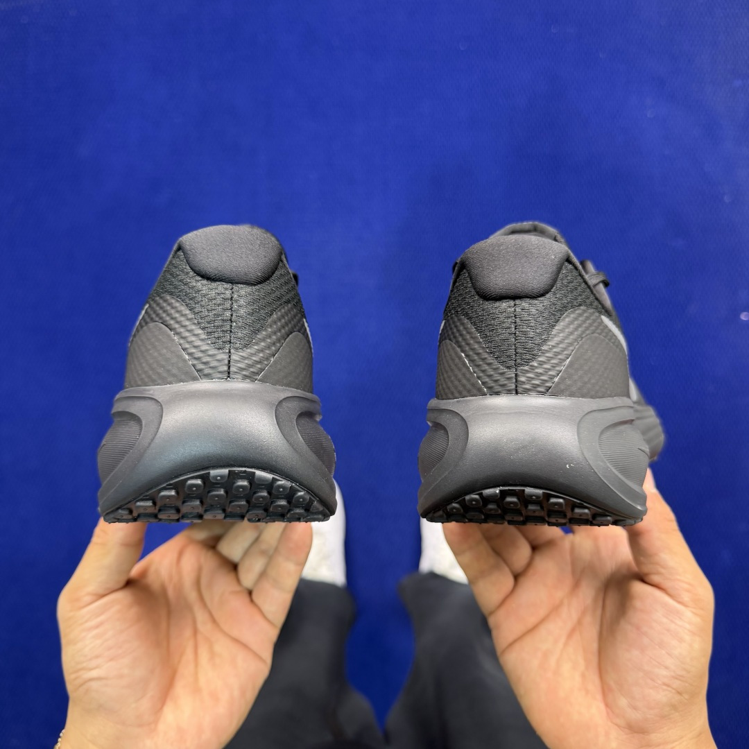 大厂纯原1:1！Nike REVOLUTION 8 跑步鞋公司级 第3色:黑武士货号：HJ9198-00