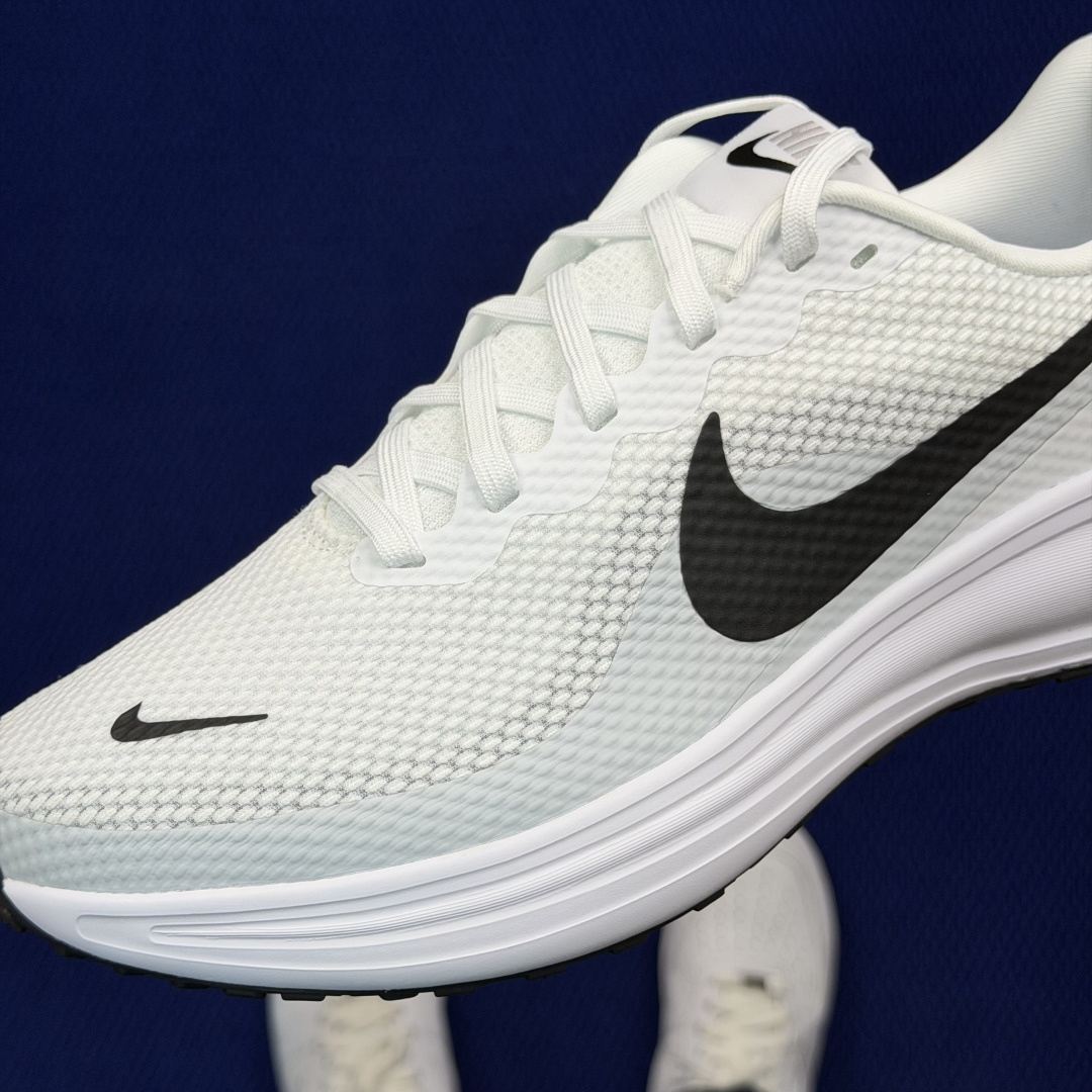 大厂纯原1:1！Nike REVOLUTION 8 跑步鞋公司级 第4色:白黑货号：HJ9198-001
