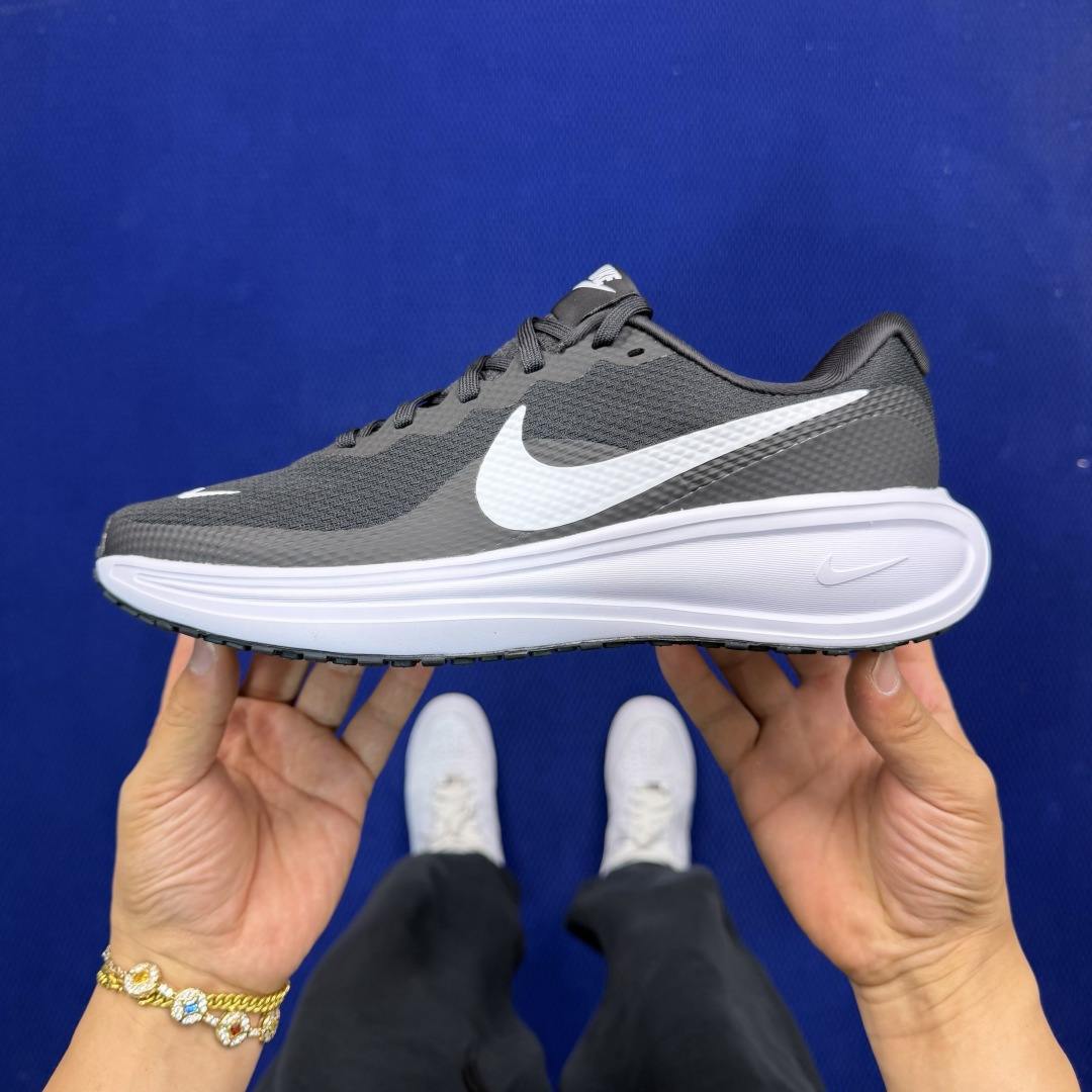 大厂纯原1:1！Nike REVOLUTION 8 跑步鞋公司级 第7色:黑白货号：HJ9198-003