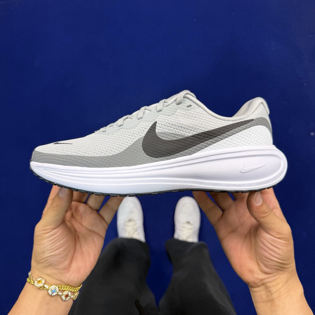 大厂纯原1:1！Nike REVOLUTION 8 跑步鞋公司级 第5色:灰黑货号：HJ9198-300