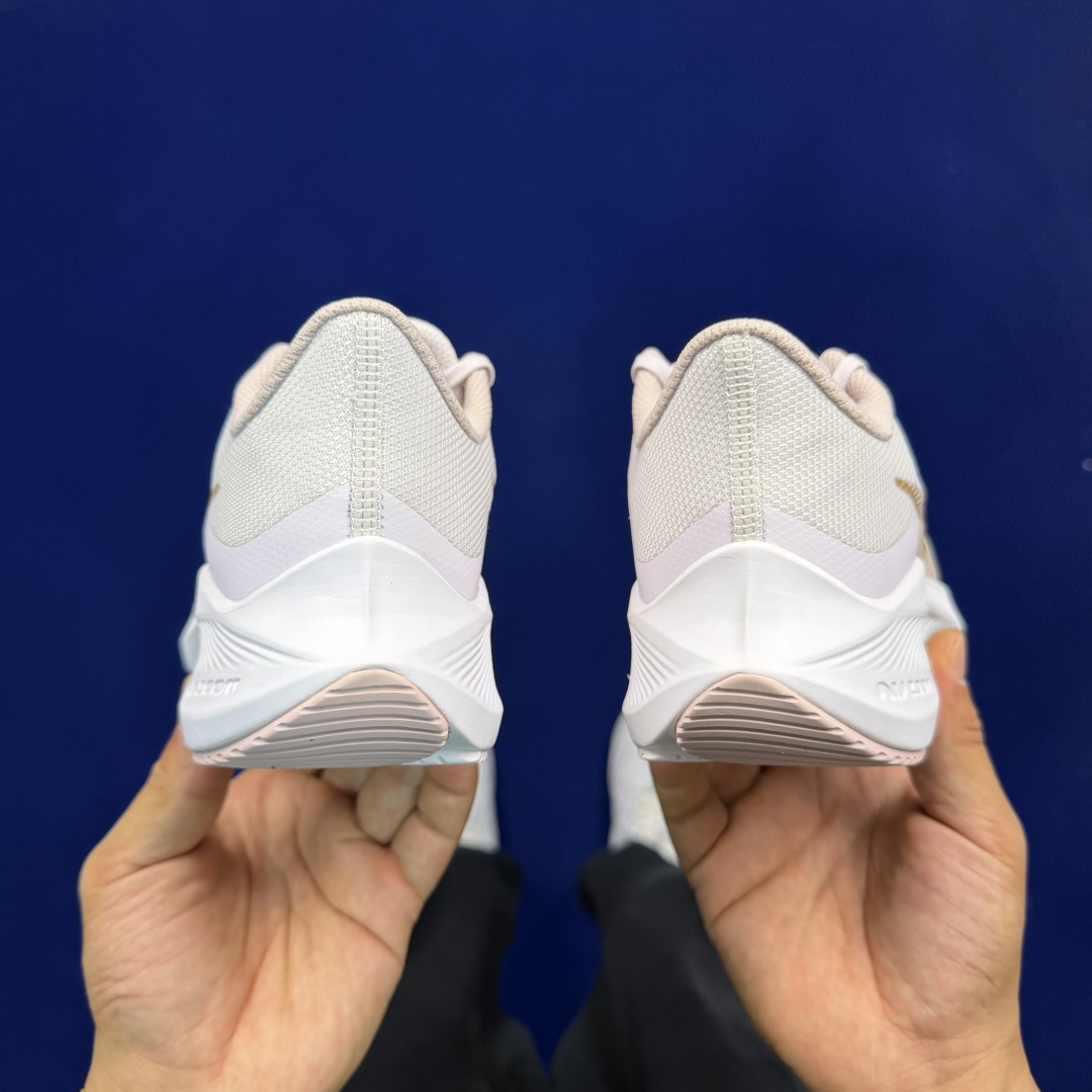 大厂纯原1:1！Nike Zoom Winflo 8 跑步鞋公司级 第1色:浅粉金货号：CW3421-5