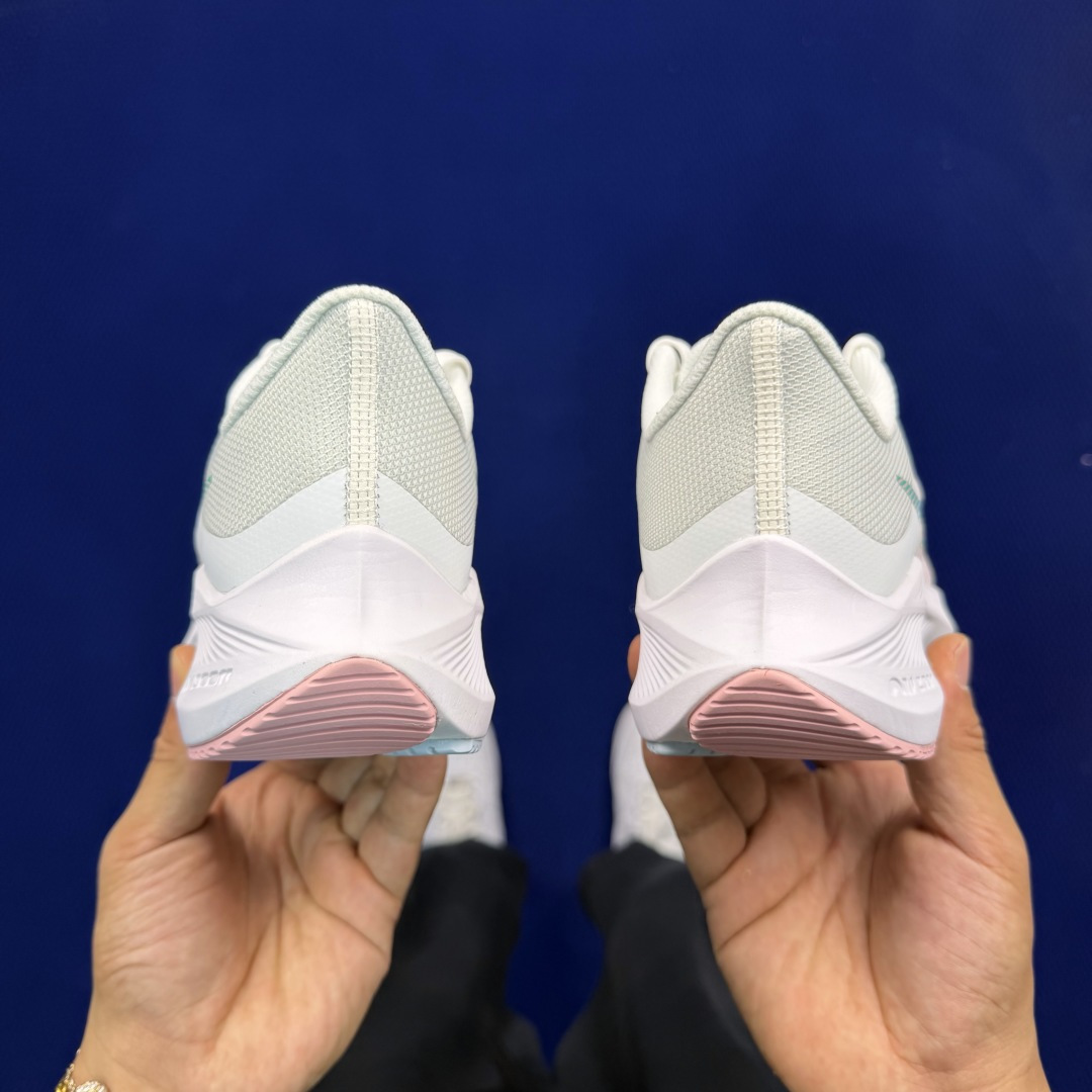 大厂纯原1:1！Nike Zoom Winflo 8 跑步鞋公司级 第2色:白绿钩货号：CW3421-1