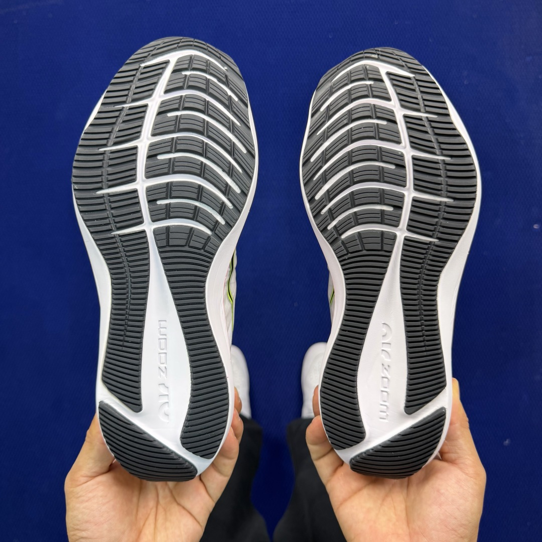 大厂纯原1:1！Nike Zoom Winflo 8 跑步鞋公司级 第6色: 白红货号：CW3419-1