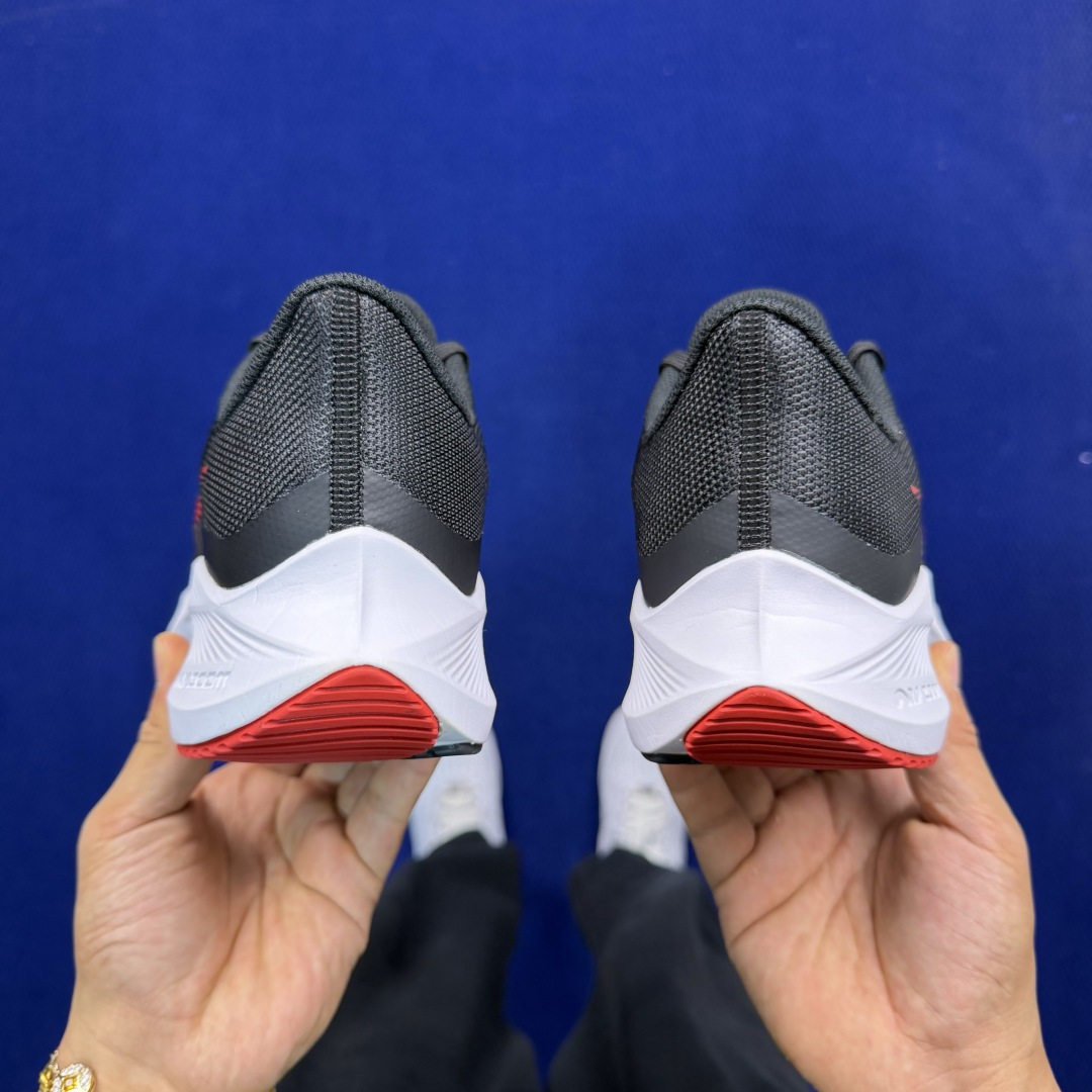 大厂纯原1:1！Nike Zoom Winflo 8 跑步鞋公司级 第5色: 黑白红钩货号：CW3419