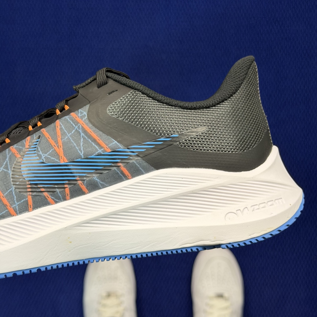 大厂纯原1:1！Nike Zoom Winflo 8 跑步鞋公司级 第7色: 黑白蓝钩货号：CW3419
