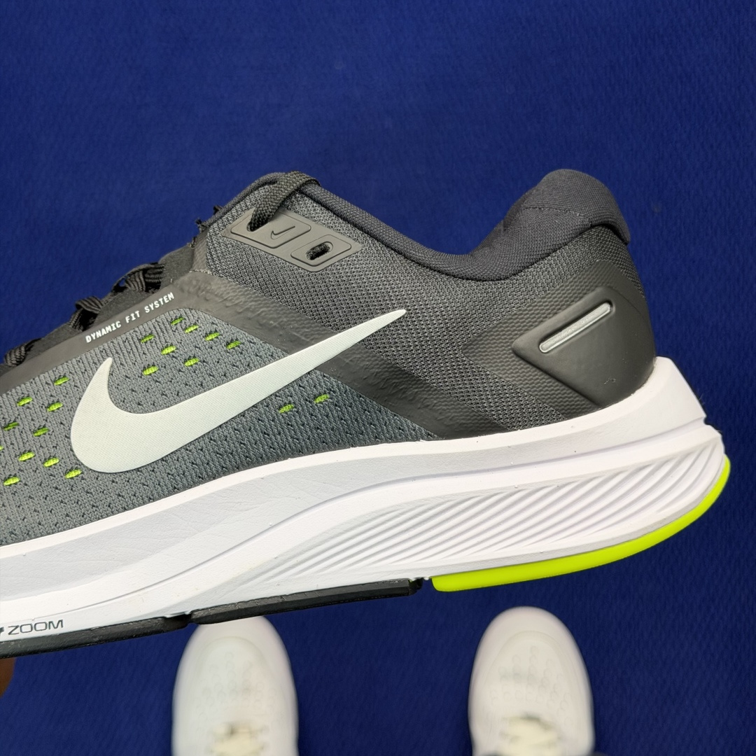 大厂纯原1:1！Nike Zoom Structure 23 气垫跑步鞋公司级 第1色: 黑白绿货号：C
