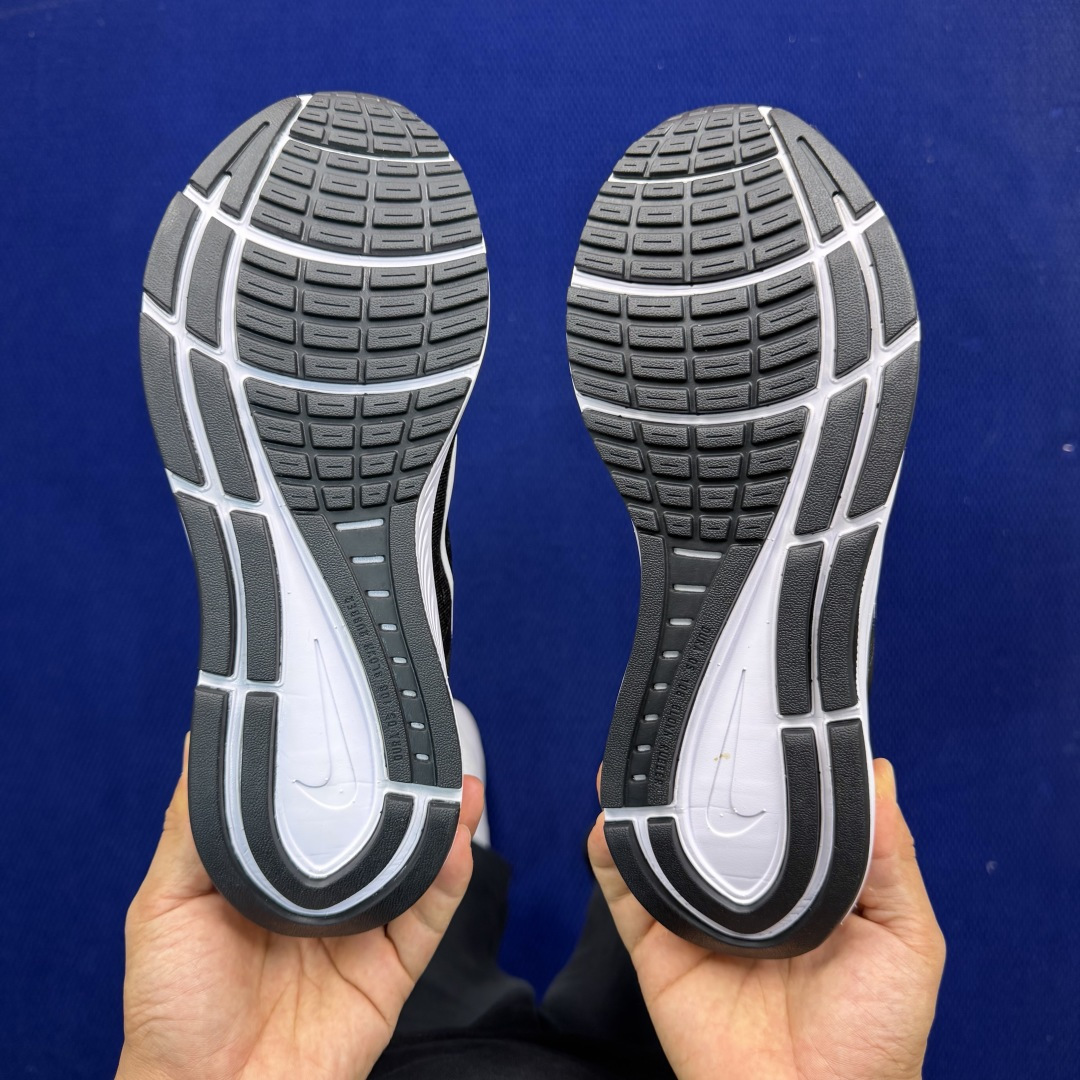 大厂纯原1:1！Nike Zoom Structure 23 气垫跑步鞋公司级 第2色: 黑白货号：CZ