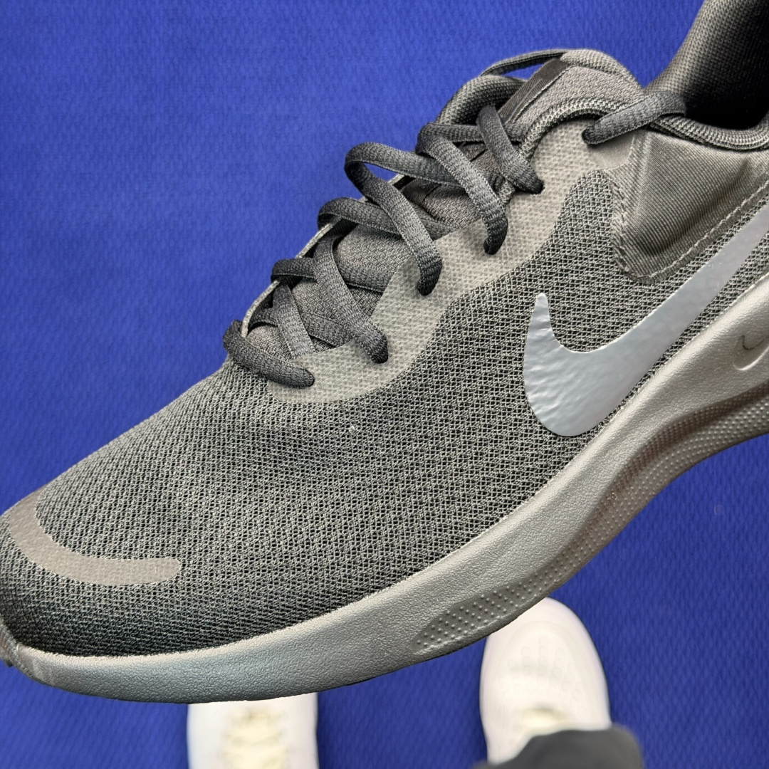 大厂纯原1:1！Nike REVOLUTION 7 跑步鞋公司级 第1色:黑武士货号：FB2207-00
