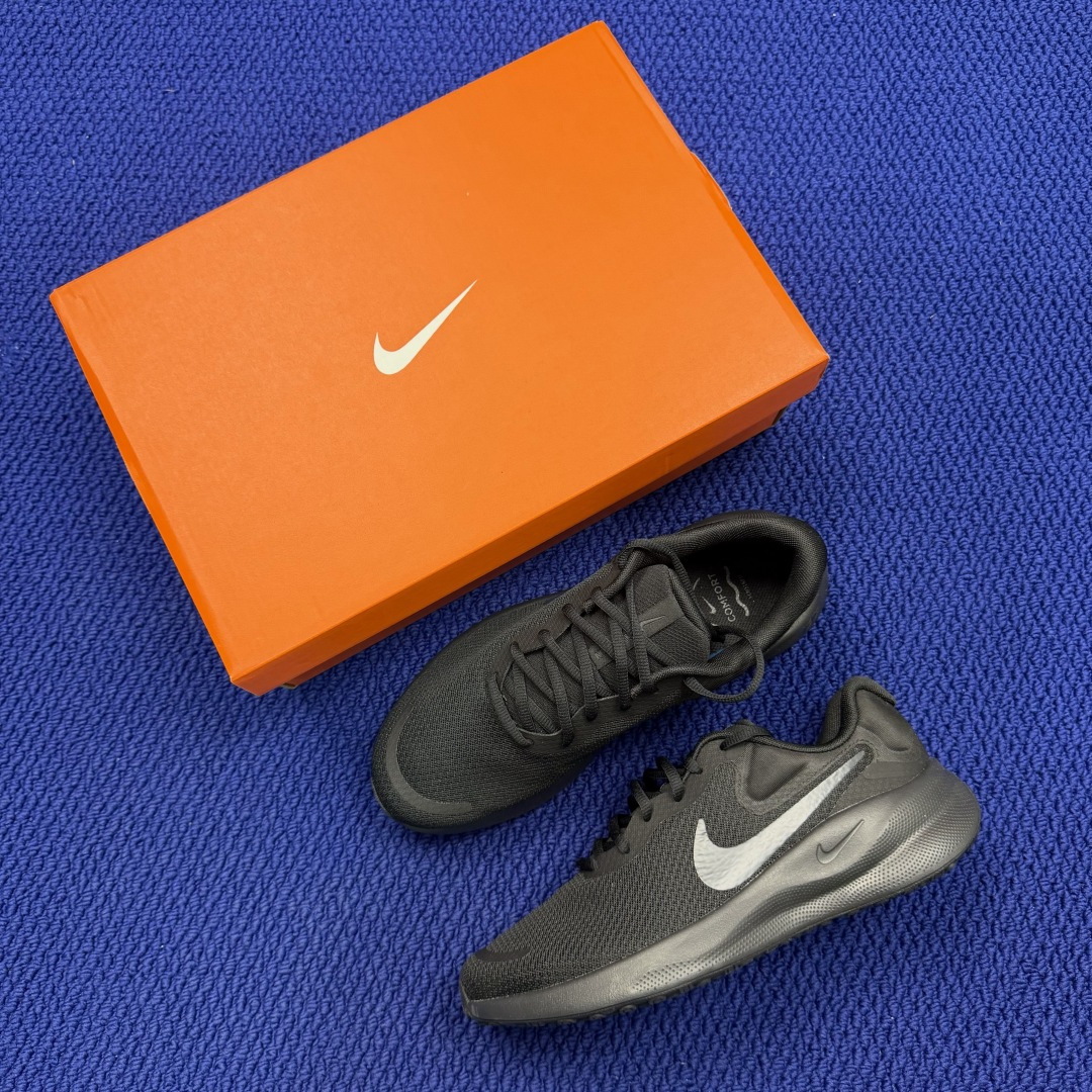 大厂纯原1:1！Nike REVOLUTION 7 跑步鞋公司级 第1色:黑武士货号：FB2207-00