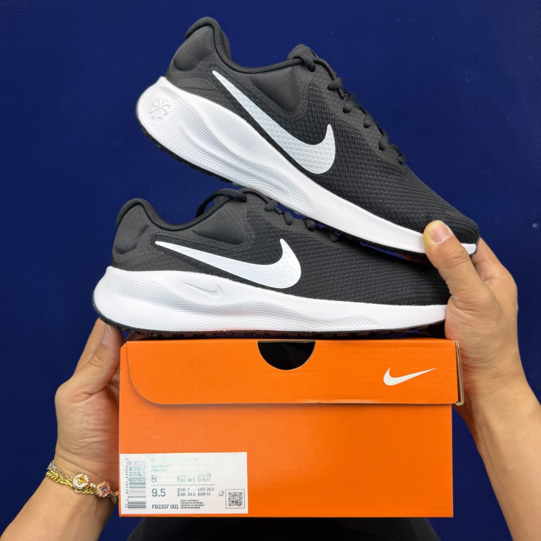 大厂纯原1:1！Nike REVOLUTION 7 跑步鞋公司级 第2色:黑白货号：FB2207-001